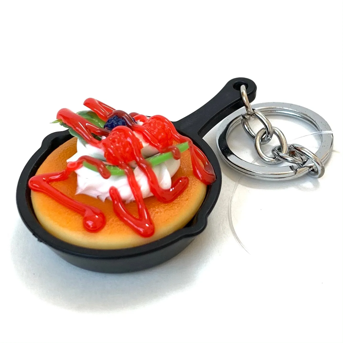 12054 SKILLET KEY CHARM-12