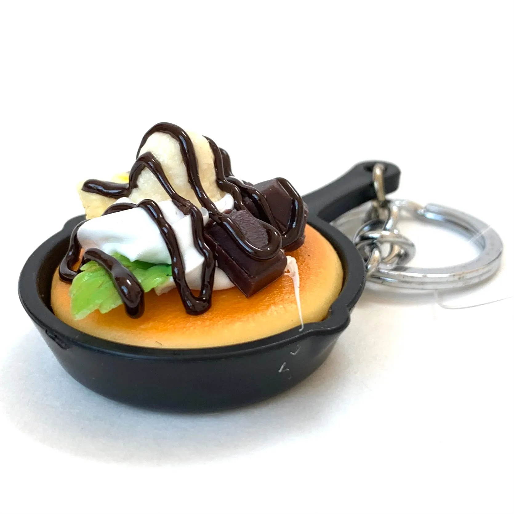 12054 SKILLET KEY CHARM-12