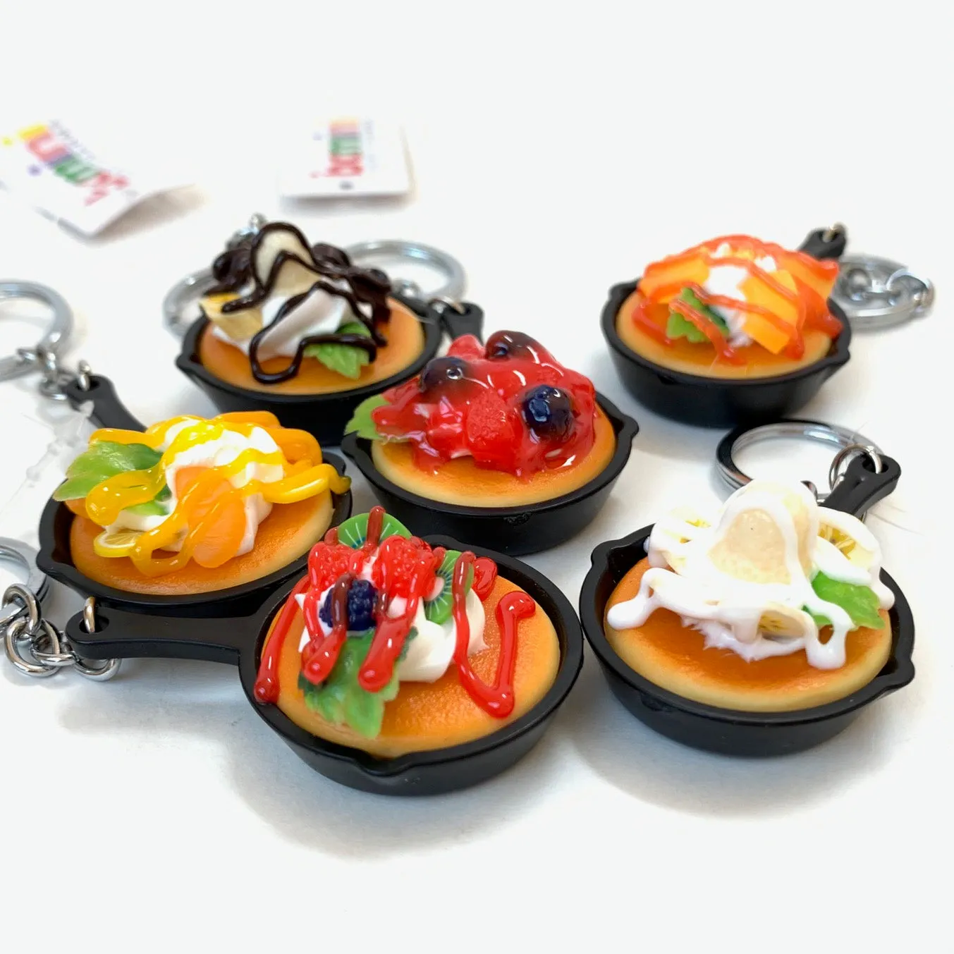 12054 SKILLET KEY CHARM-12