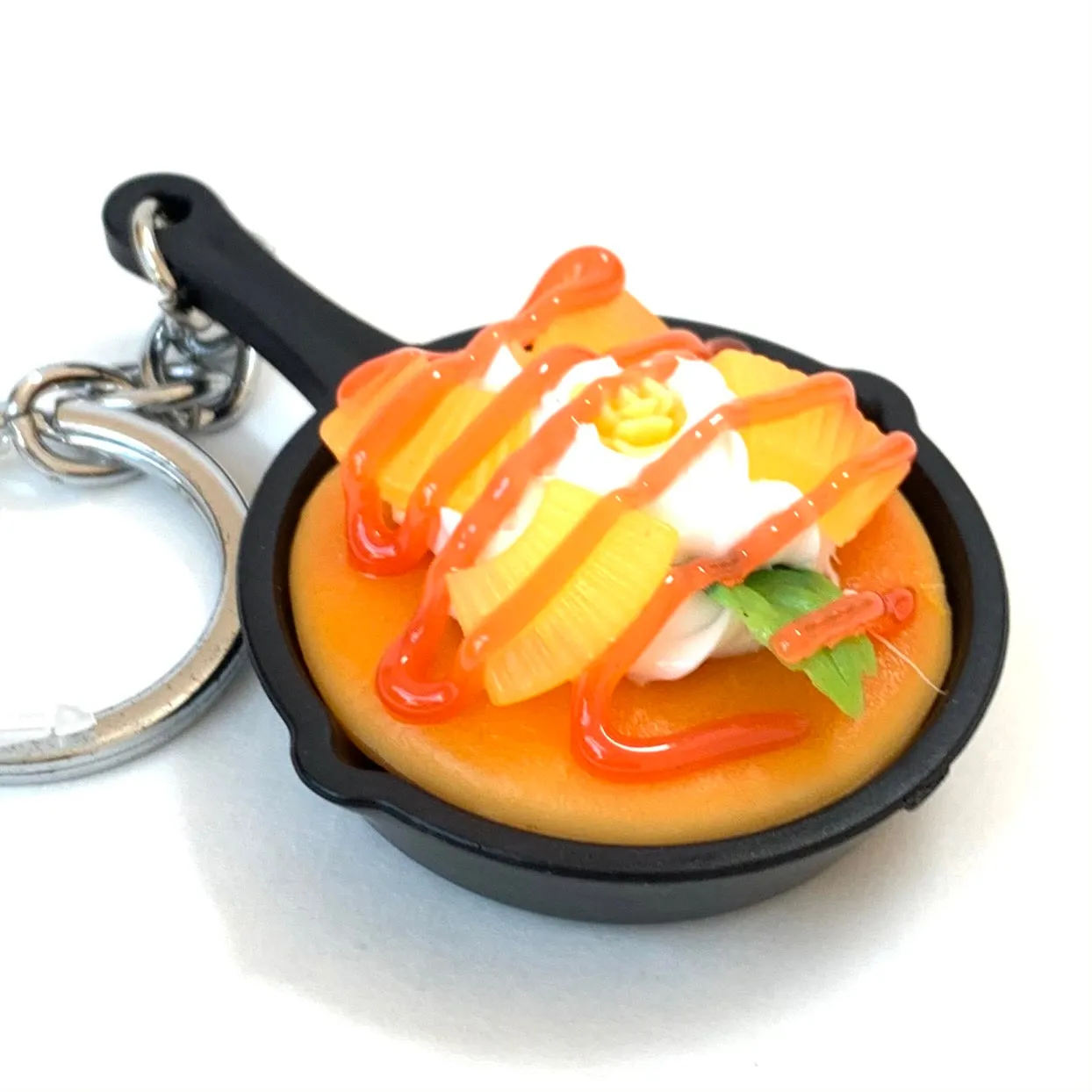 12054 SKILLET KEY CHARM-12
