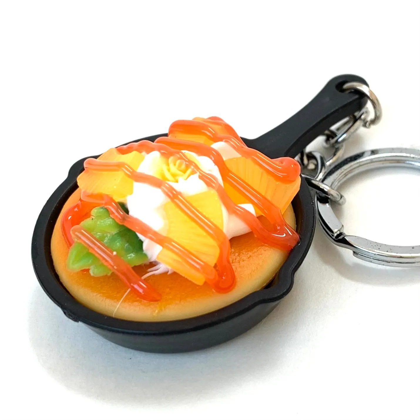 12054 SKILLET KEY CHARM-12
