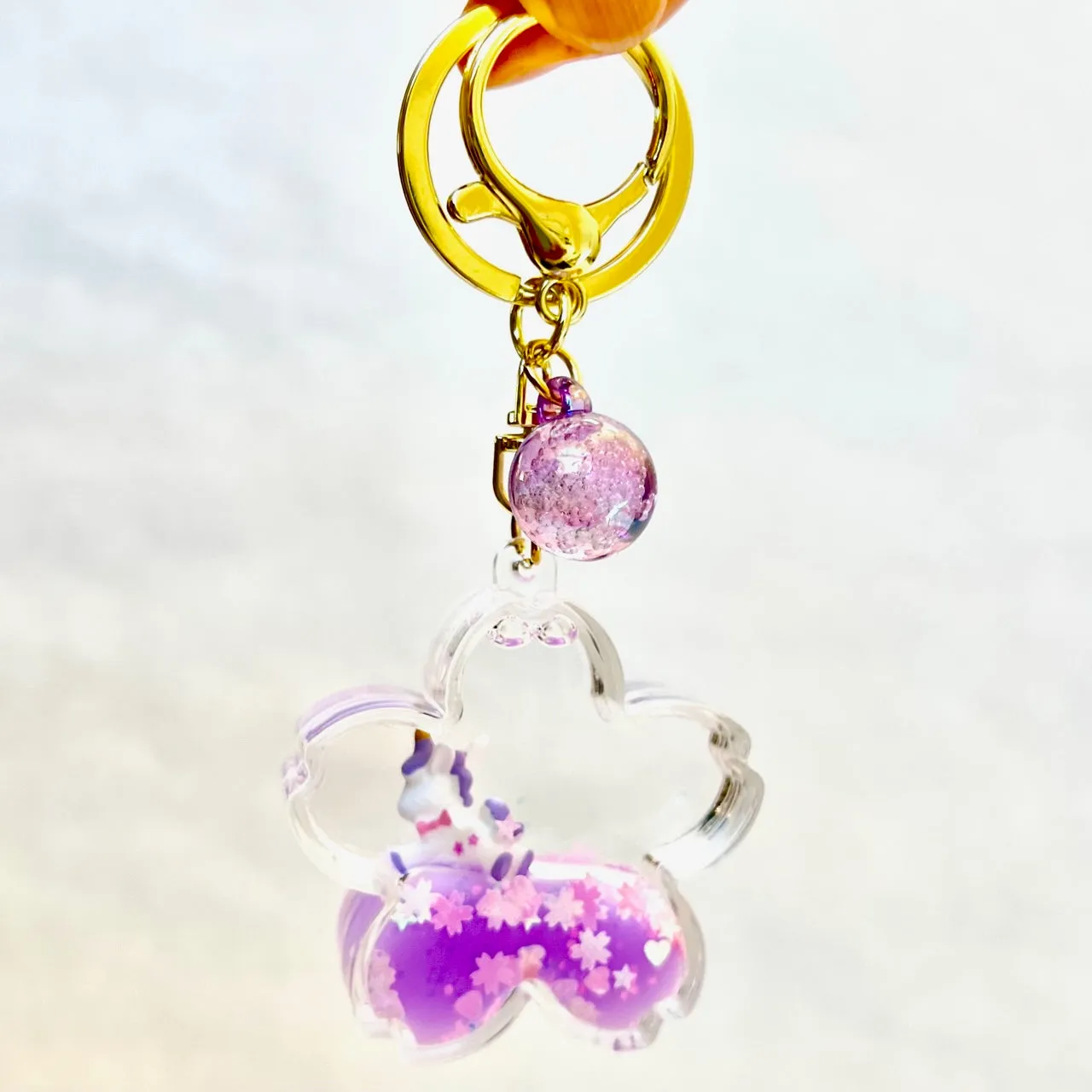 12079 UNICORN FLOWER FLOATY KEY CHARM-12