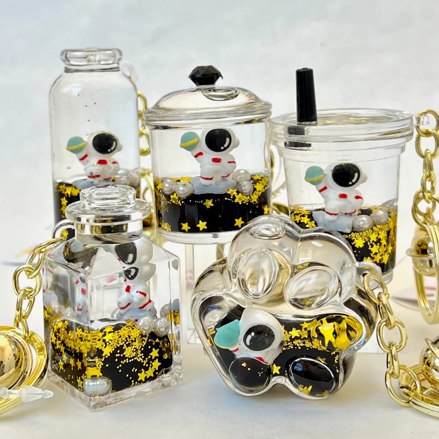 12125 ASTRONAUT FLOATY KEY CHARM-12
