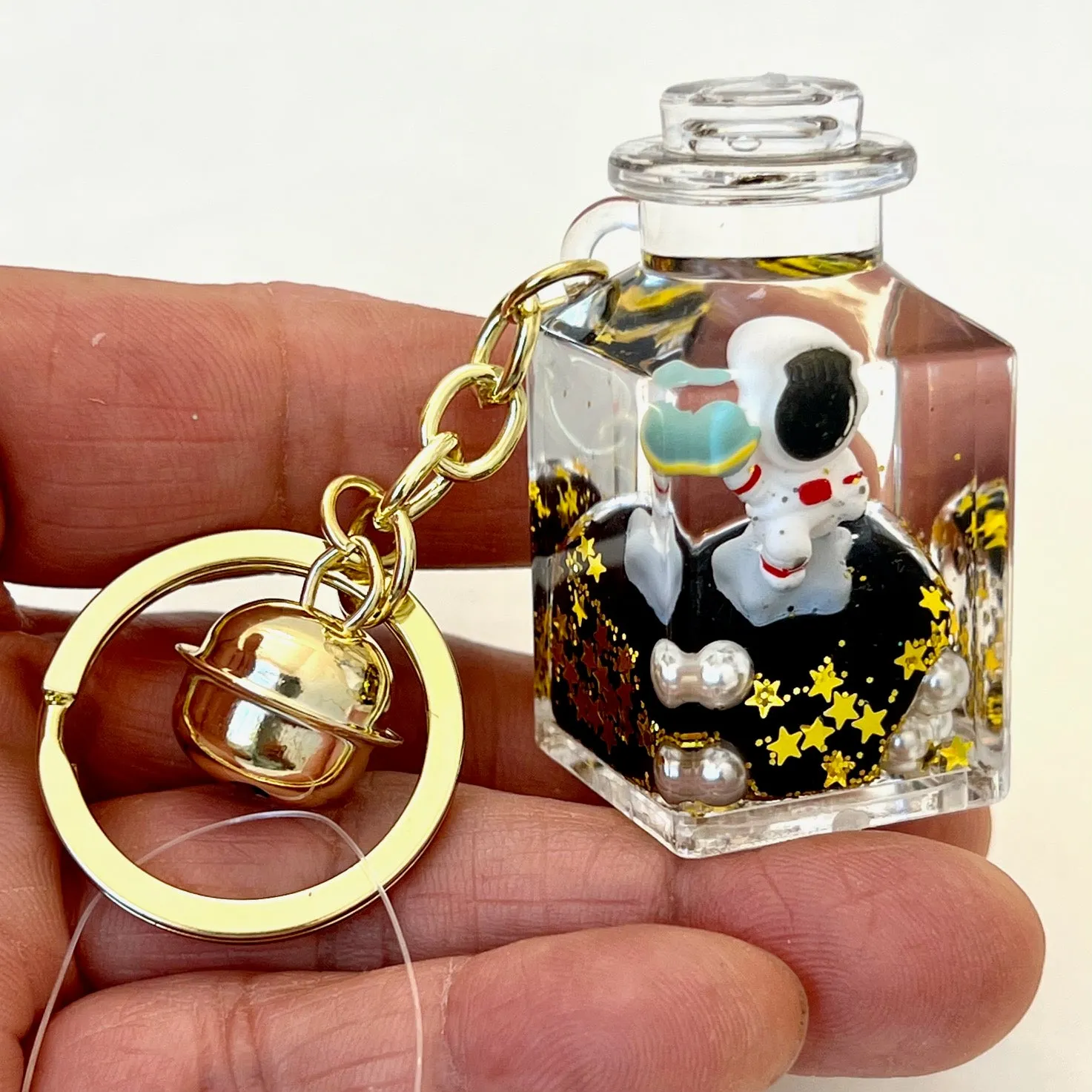 12125 ASTRONAUT FLOATY KEY CHARM-12