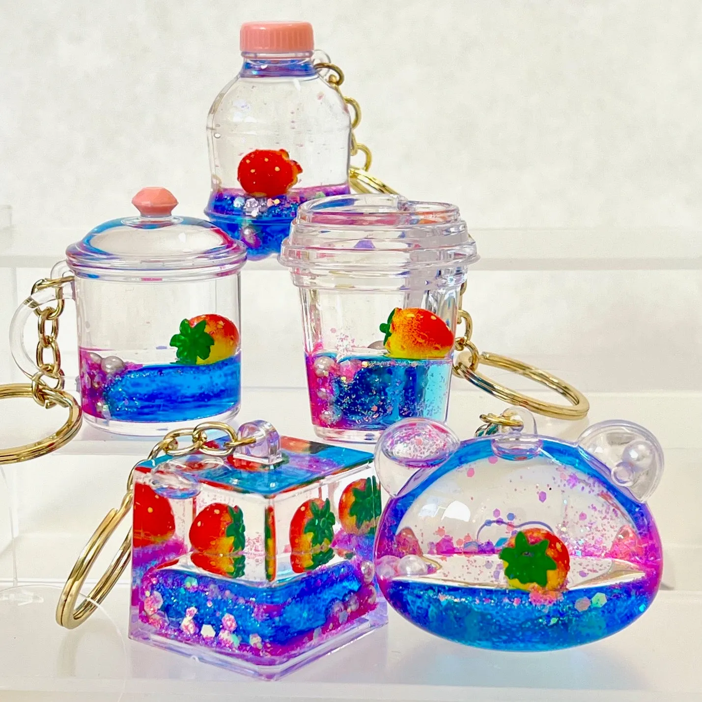12136 STRAWBERRY FLOATY KEY CHARM-12