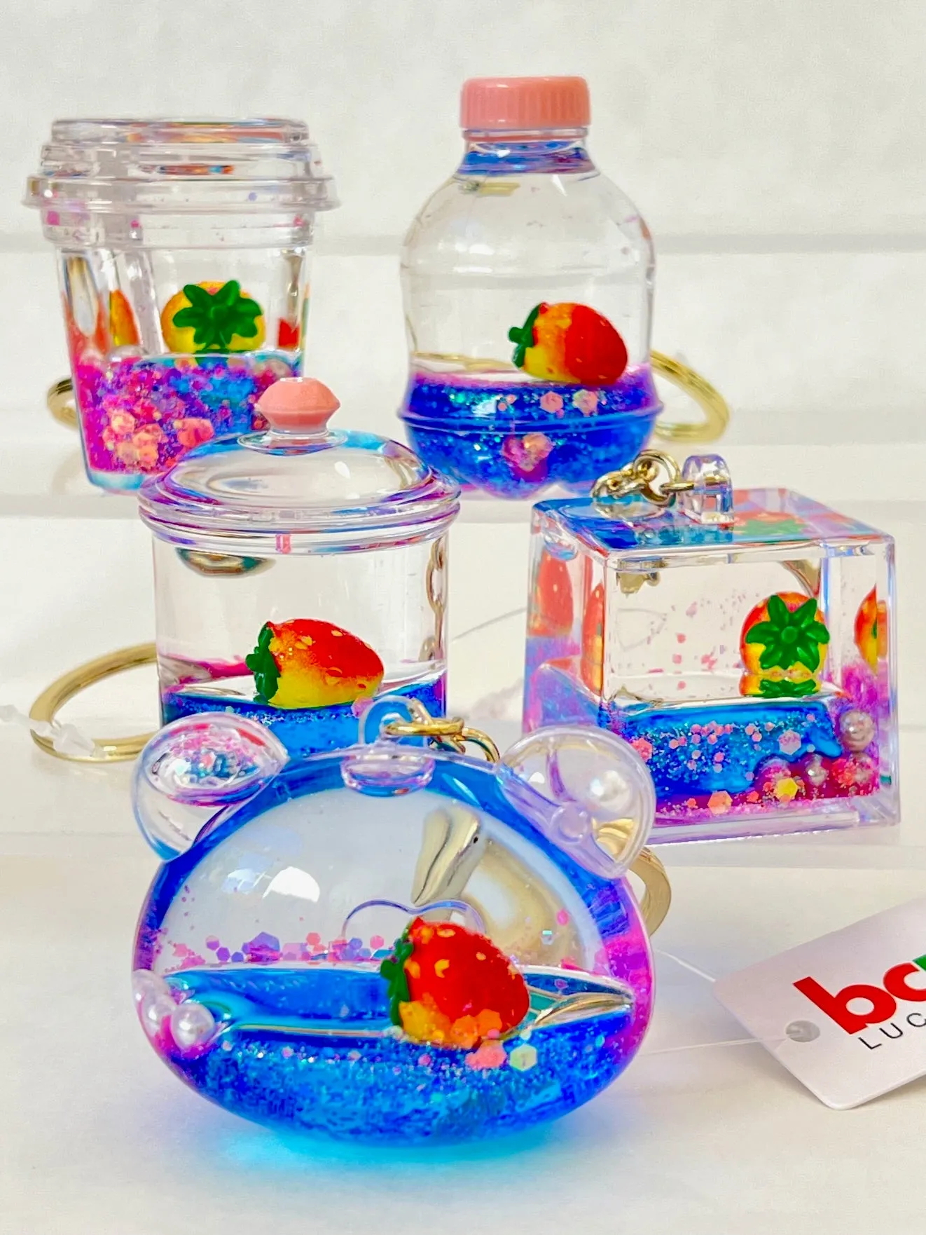 12136 STRAWBERRY FLOATY KEY CHARM-12