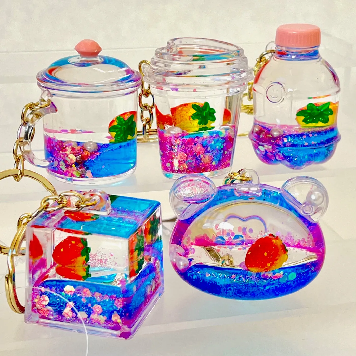 12136 STRAWBERRY FLOATY KEY CHARM-12