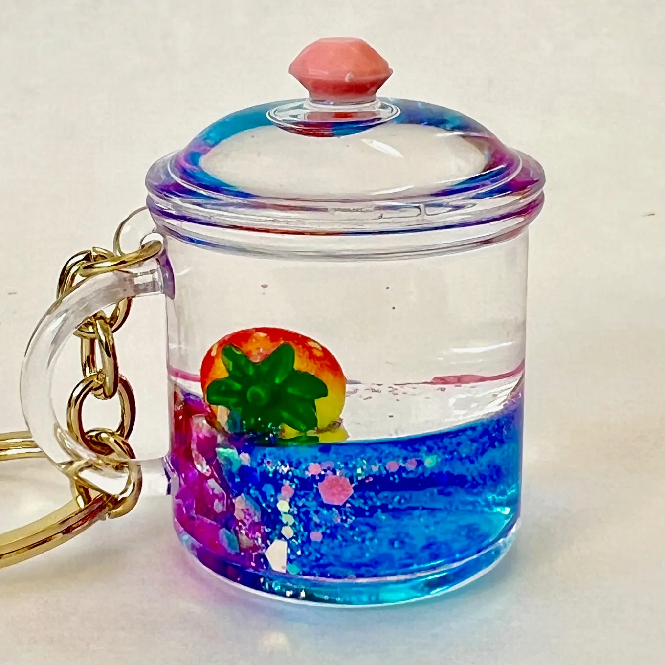 12136 STRAWBERRY FLOATY KEY CHARM-12