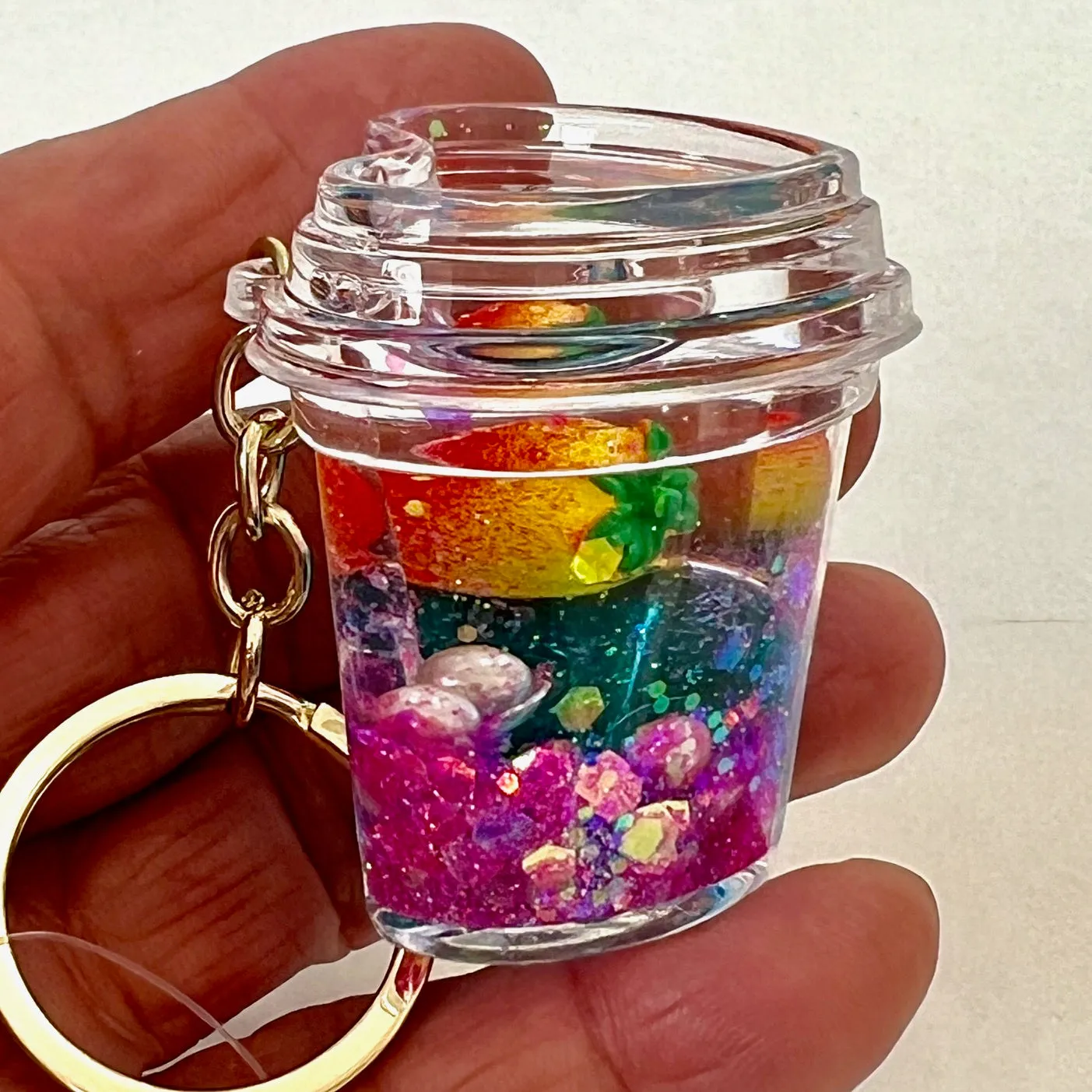 12136 STRAWBERRY FLOATY KEY CHARM-12