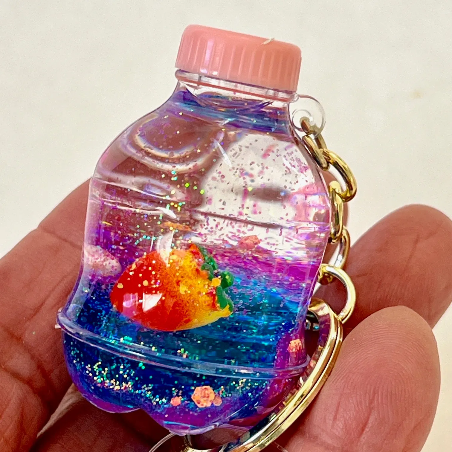 12136 STRAWBERRY FLOATY KEY CHARM-12