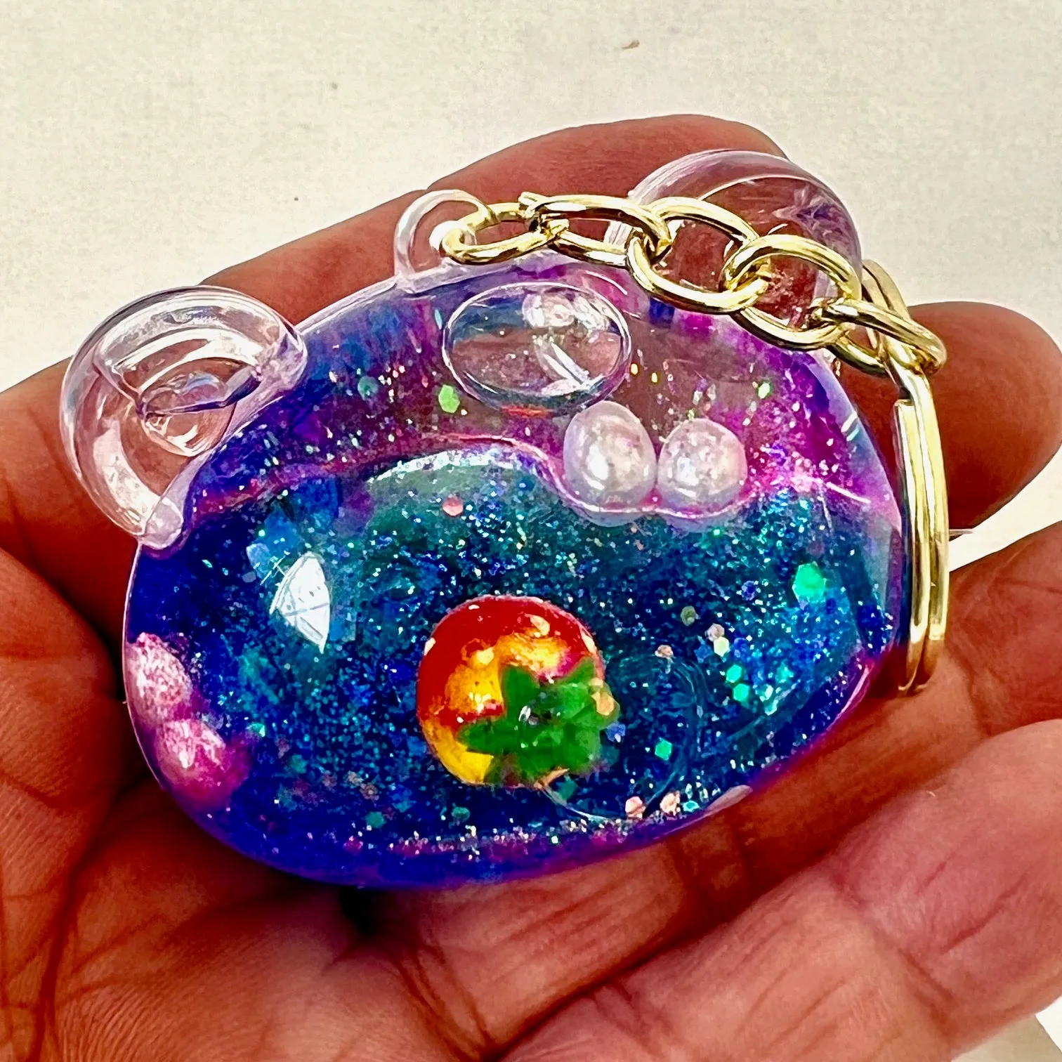 12136 STRAWBERRY FLOATY KEY CHARM-12