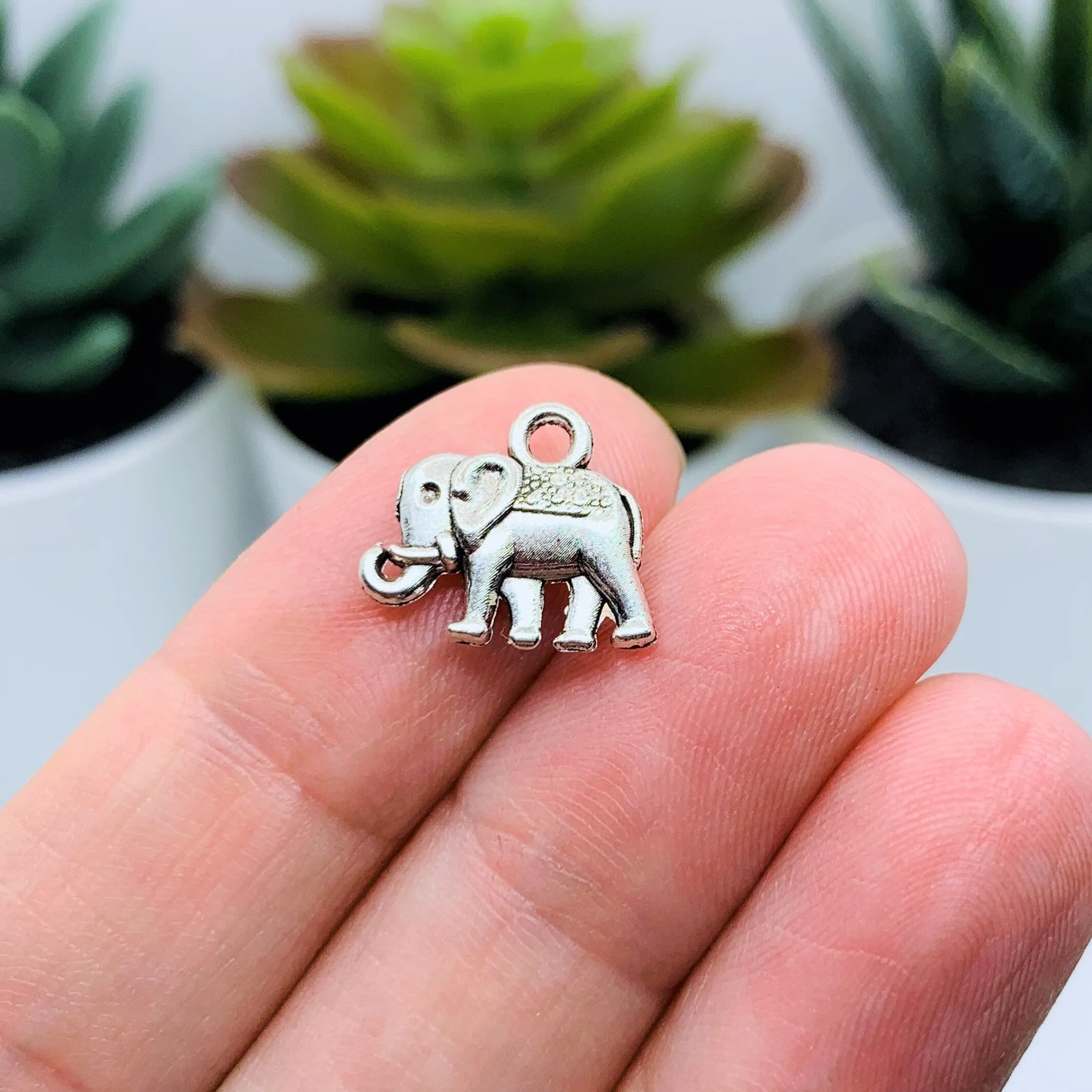 4, 20 or 50 Pieces: Antique Silver Tibetan Elephant Charms - Double Sided